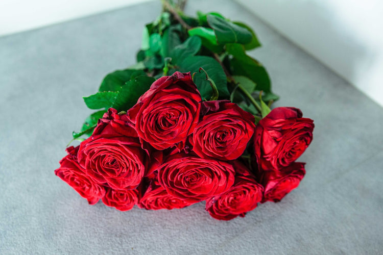 12 Red Roses Hand-Tied